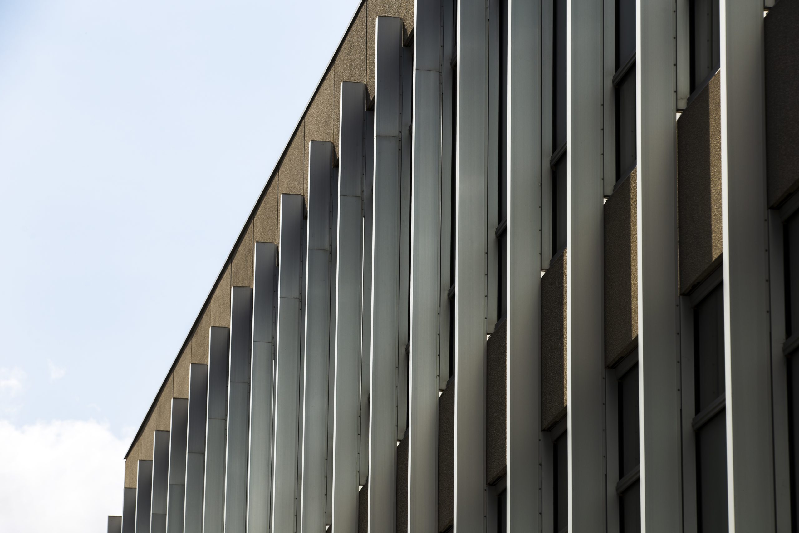 Does Metal Cladding Color Fade in Elevation